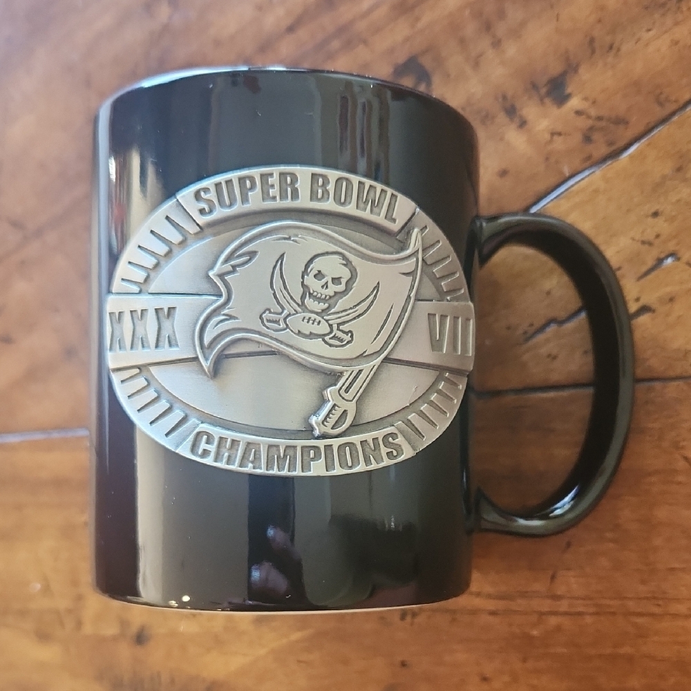 Tampa Bay Buccaneers Vintage Super Bowl Champions Mug New With Tags
